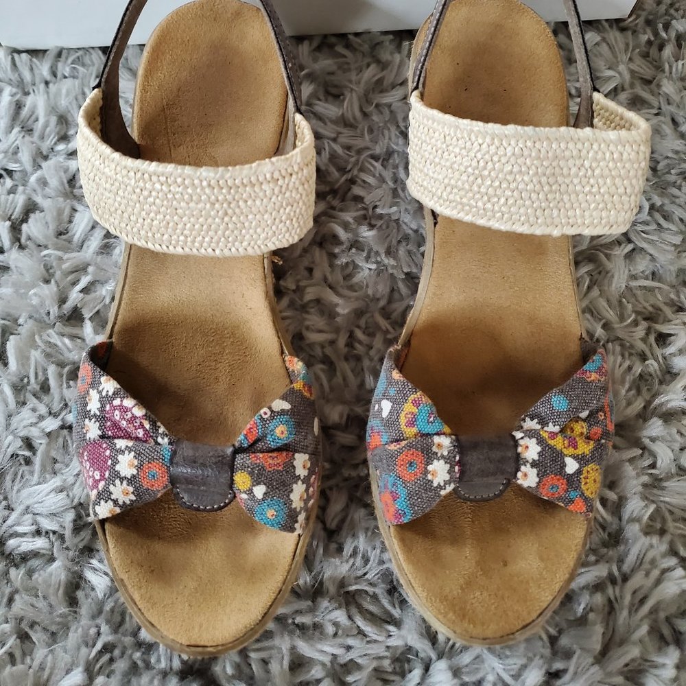 Rieker sandals, style name Thalia, women's size 37